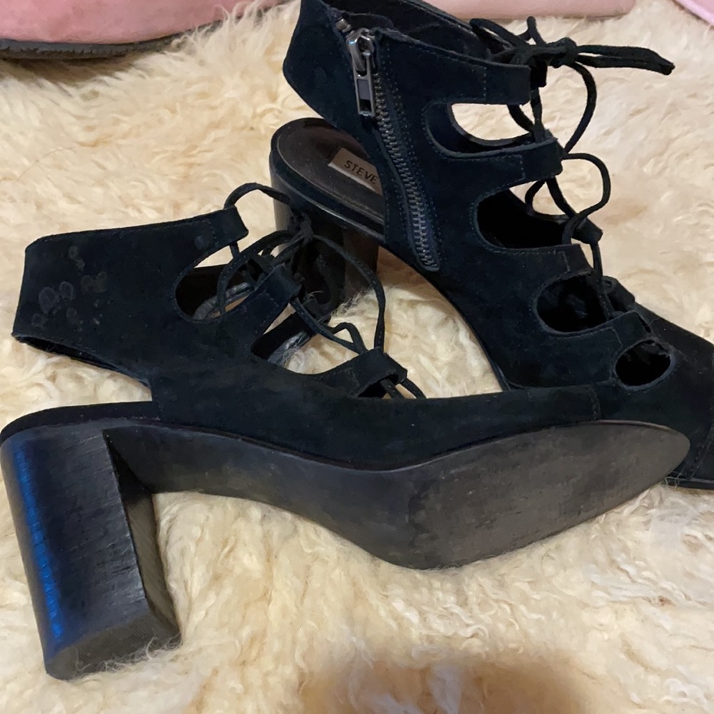 Steve Madden leather gladiator shoes
